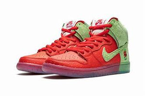 Nike SB Dunk High Strawberry Cough